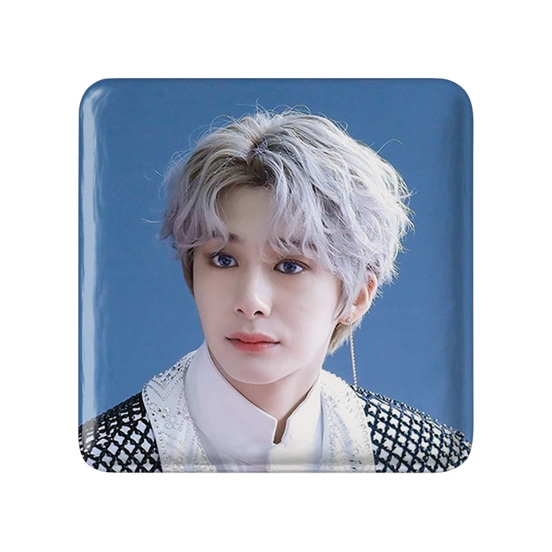 مگنت خندالو طرح هیونگ وون گروه مانستا اکس MONSTA X  مدل مربعی کد 21176