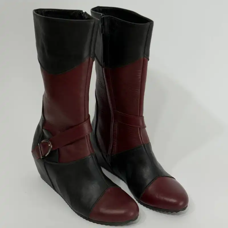 بوت زنانه مدل چرمی کد 01