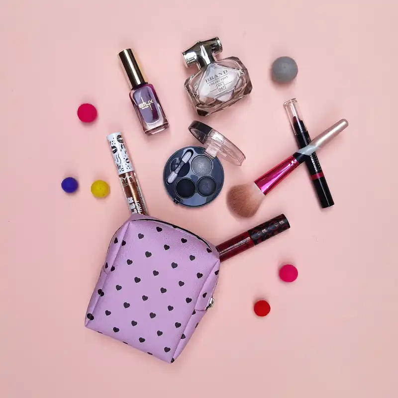 کیف لوازم آرایش زنانه طرح قلب مدل 003 مجموعه 3 عددی