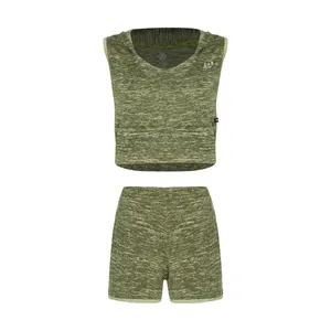 ست تاپ و شلوارک ورزشی زنانه پاتیک مدل کلاه دار 18824