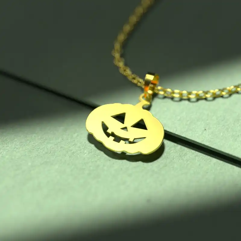 گردنبند طلا 18 عیار زنانه مدوپد مدل هالووین کد G3-1-1258