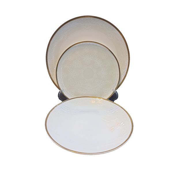 سرویس غذاخوری 18 پارچه بی.وی.کی مدل 19