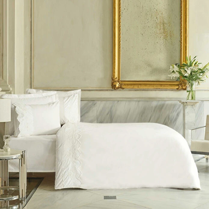 سرویس روتختی 2 نفر 4 تکه کاراجا هوم مدل Lula