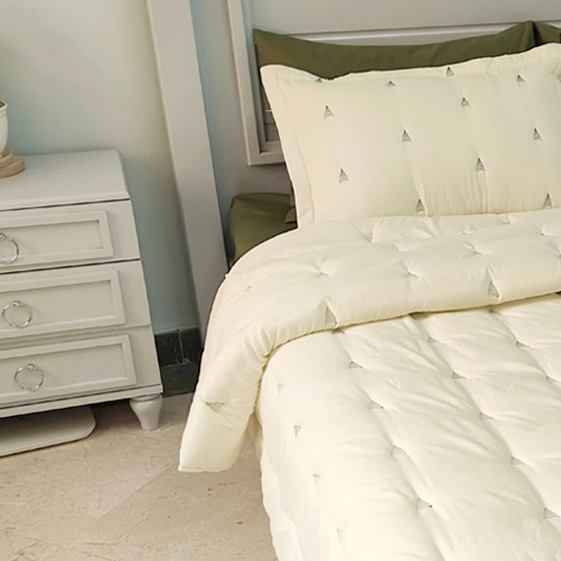 سرویس روتختی مدل زمستانی کد QLZ4069 تک نفره 4 تکه