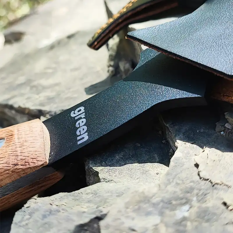 تبر سفری مدل طبیعت گردی