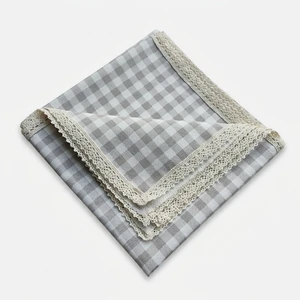 سفره 4 نفره نساجی دُر هنر یزد مدل cotton-kergh سایز 90×90 سانتی متر