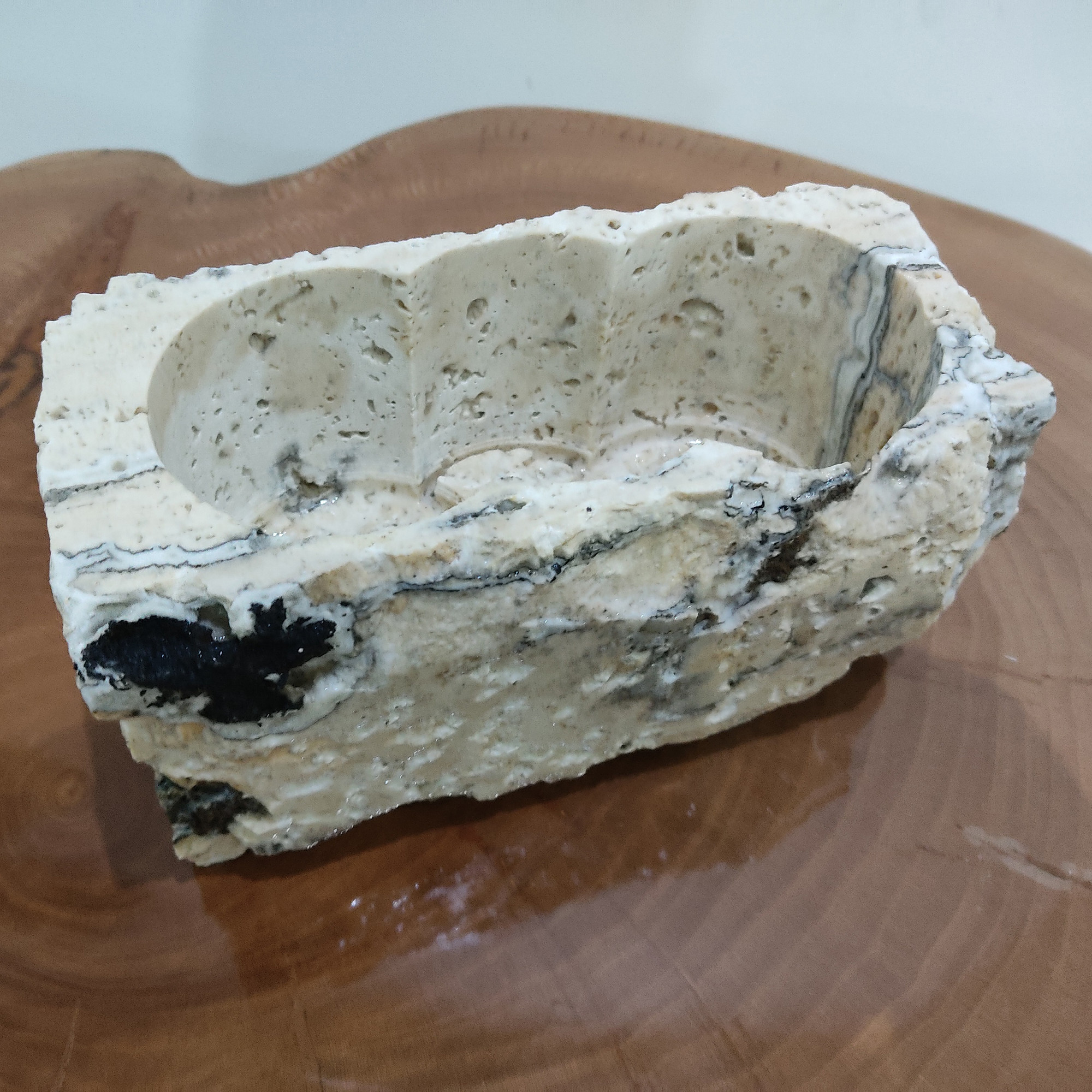 گلدان مدل 04 تراورتن گلدان مدل 04 تراورتن