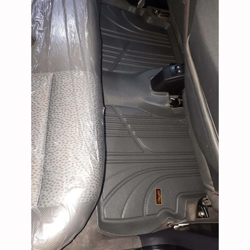 عکس شماره 8 : کفپوش سه بعدی خودرو مکس مدل max-mh مناسب برای ساینا به همراه کفپوش صندوق خودرو