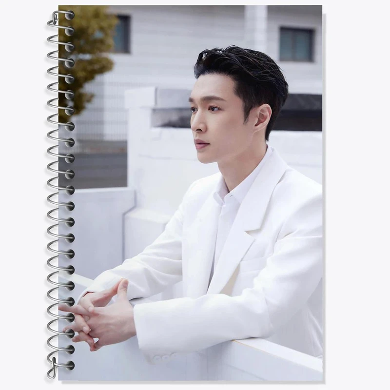 دفتر زبان 50 برگ خندالو مدل دو خط طرح لی گروه اکسو EXO کد 16844