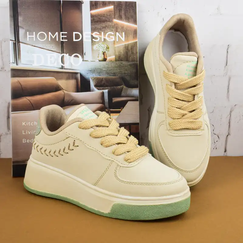 کفش روزمره زنانه مدل هیرلن کد CR.2904