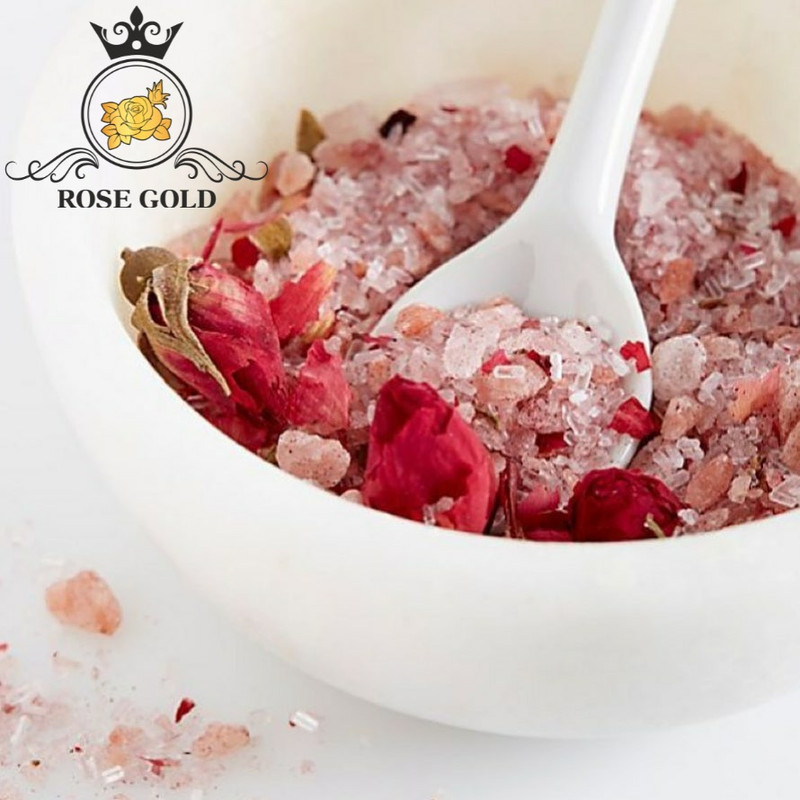 نمک حمام رز گلد مدل اسطوخودوس و گل رز وزن 1500 گرم