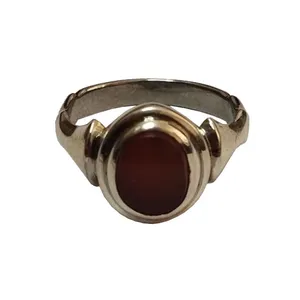 انگشتر نقره زنانه مدل عقیق معدنی حرز امام جواد