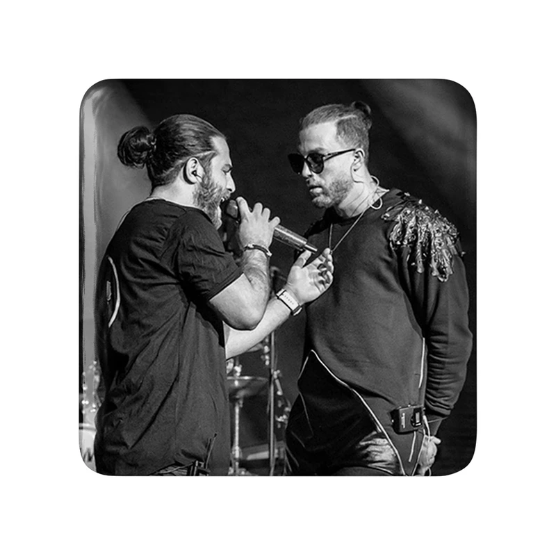 مگنت خندالو طرح آرش و مسیح عدل پرور کد 3318