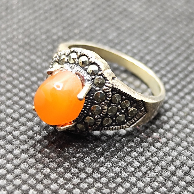 انگشتر نقره زنانه مدل عقیق یمانی کد42 انگشتر نقره زنانه مدل عقیق یمانی کد42