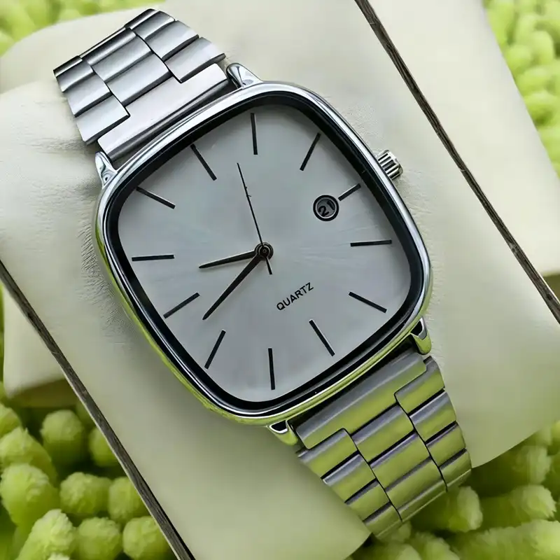 ساعت مچی عقربه ای مدل کلاسیک بند آجری کد NS