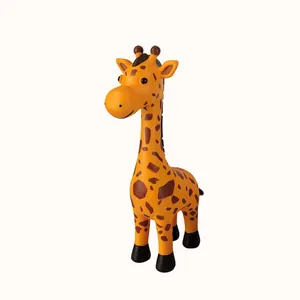 مجسمه مدل زرافه