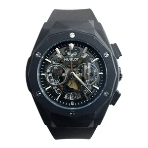 ساعت مچی عقربه‌ای مردانه هابلوت مدل الماسی2023