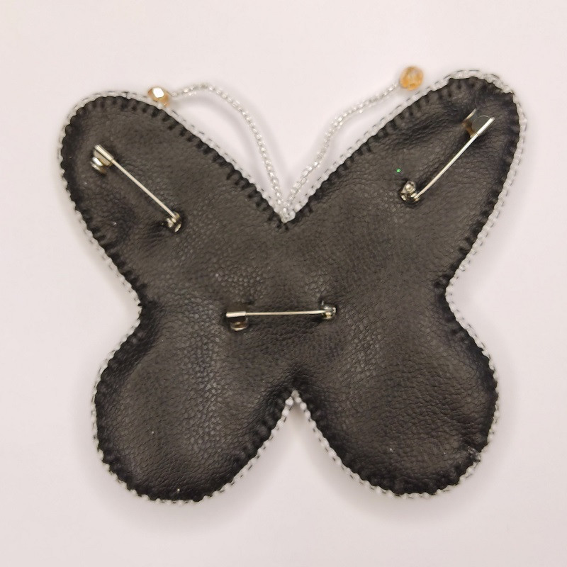 سنجاق سینه زنانه مدل پروانه سنجاق سینه زنانه مدل پروانه