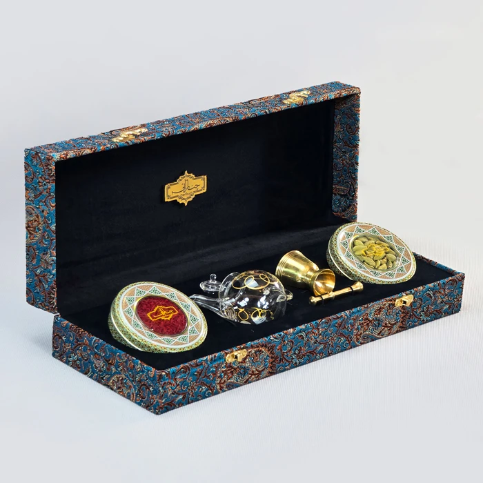 زعفران ترمه خاتم چنارانی - 3 گرم به همراه هل - 10 گرم و هاون و قوری