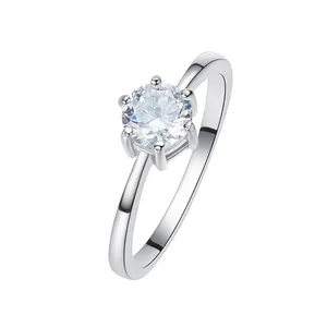 انگشتر نقره زنانه کوبیک مدل QR-2606