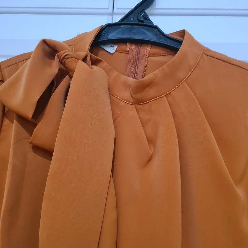 بلوز آستین بلند زنانه مدل کرپ یقه گره ای کد ۴