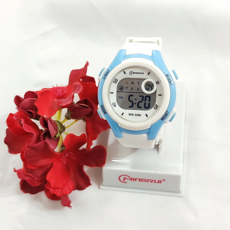 ساعت مچی دیجیتال مینگ روی مدل Mi1