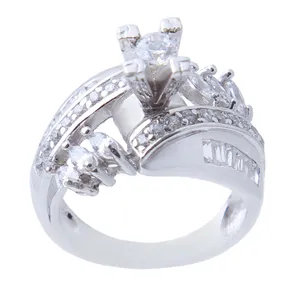 انگشتر نقره زنانه بازرگانی میلادی مدل تک نگین کد AWR_696