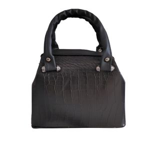 کیف رودوشی زنانه مدل صندوقی طرح پوست ماری