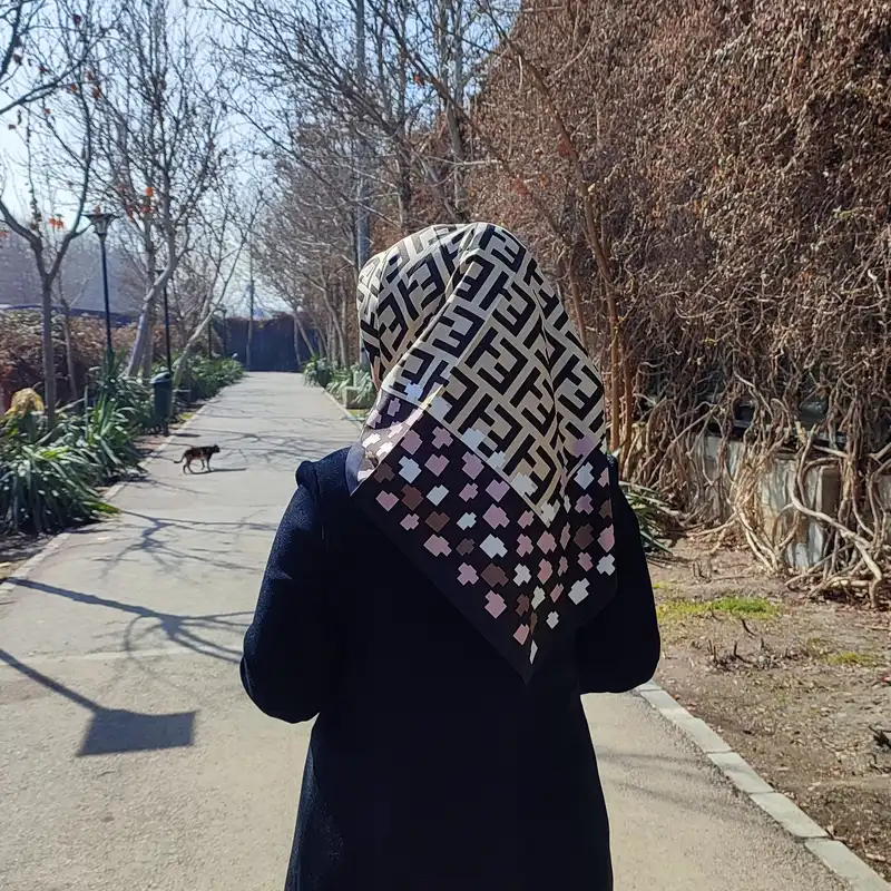 روسری زنانه مدل ساتن توییل کد 131