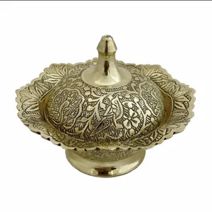 قندان برنجی مدل طاووس