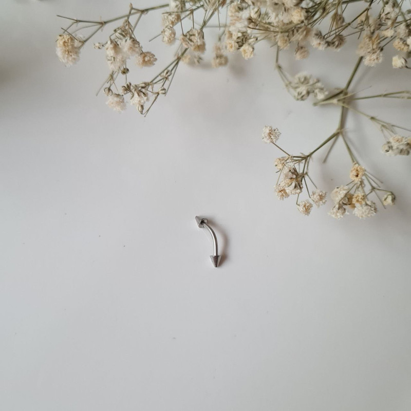 پیرسینگ مدل نیمه منحنی تیغی کد RS