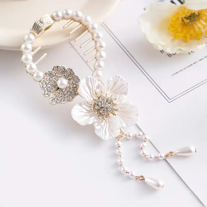 گیره مو زنانه مدل گوجه‌ای گل تزئینی آویزدار کد brg 620