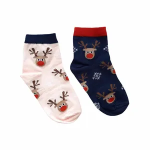 جوراب دخترانه مدل گوزن مهربان کد 88 مجموعه 2 عددي