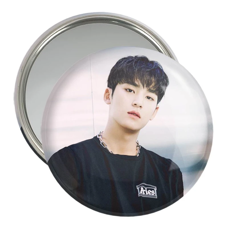 آینه جیبی خندالو مدل مینگیو گروه سونتین Seventeen  کد 21631