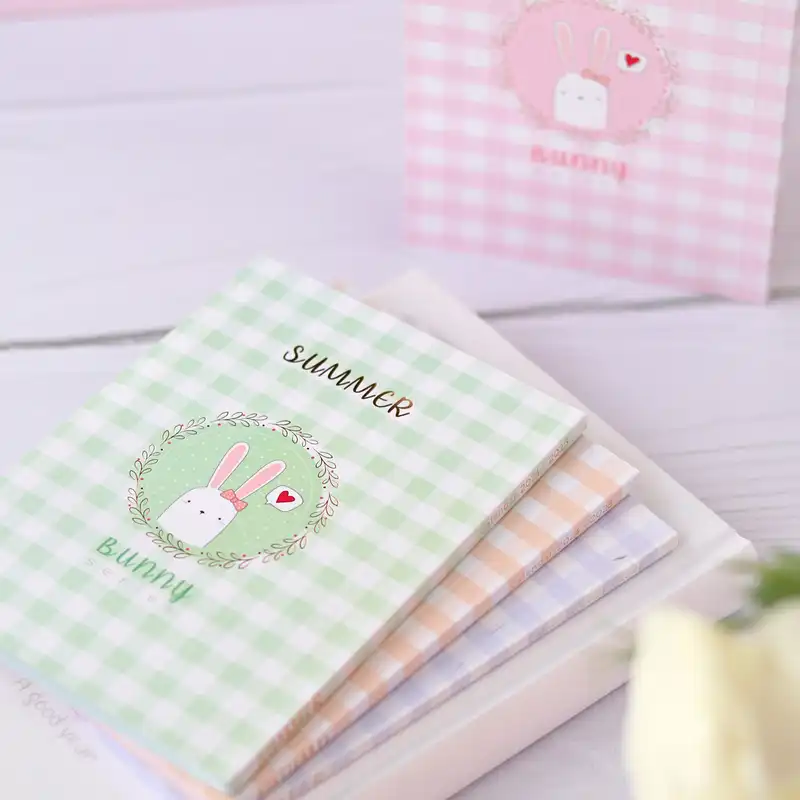 سالنامه سال 1403 مدل فانتزی 4 فصل بسته 4 عددی