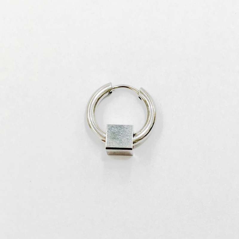 پیرسینگ گوش مدل PSG1 پیرسینگ گوش مدل PSG1