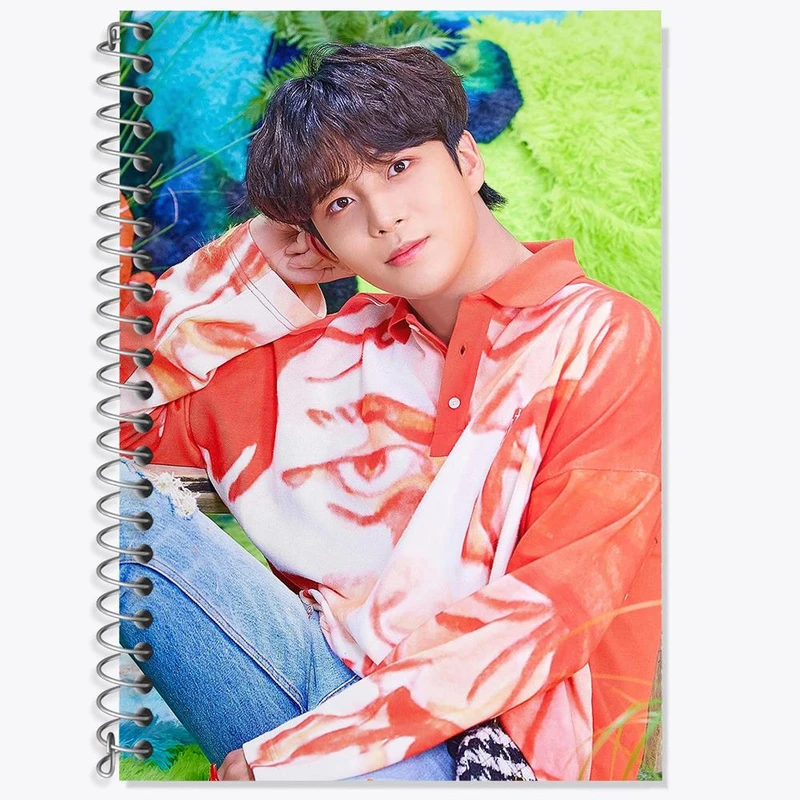 دفتر لغت 50 برگ خندالو مدل جونگهو گروه ایتیز ATEEZ کد 12295