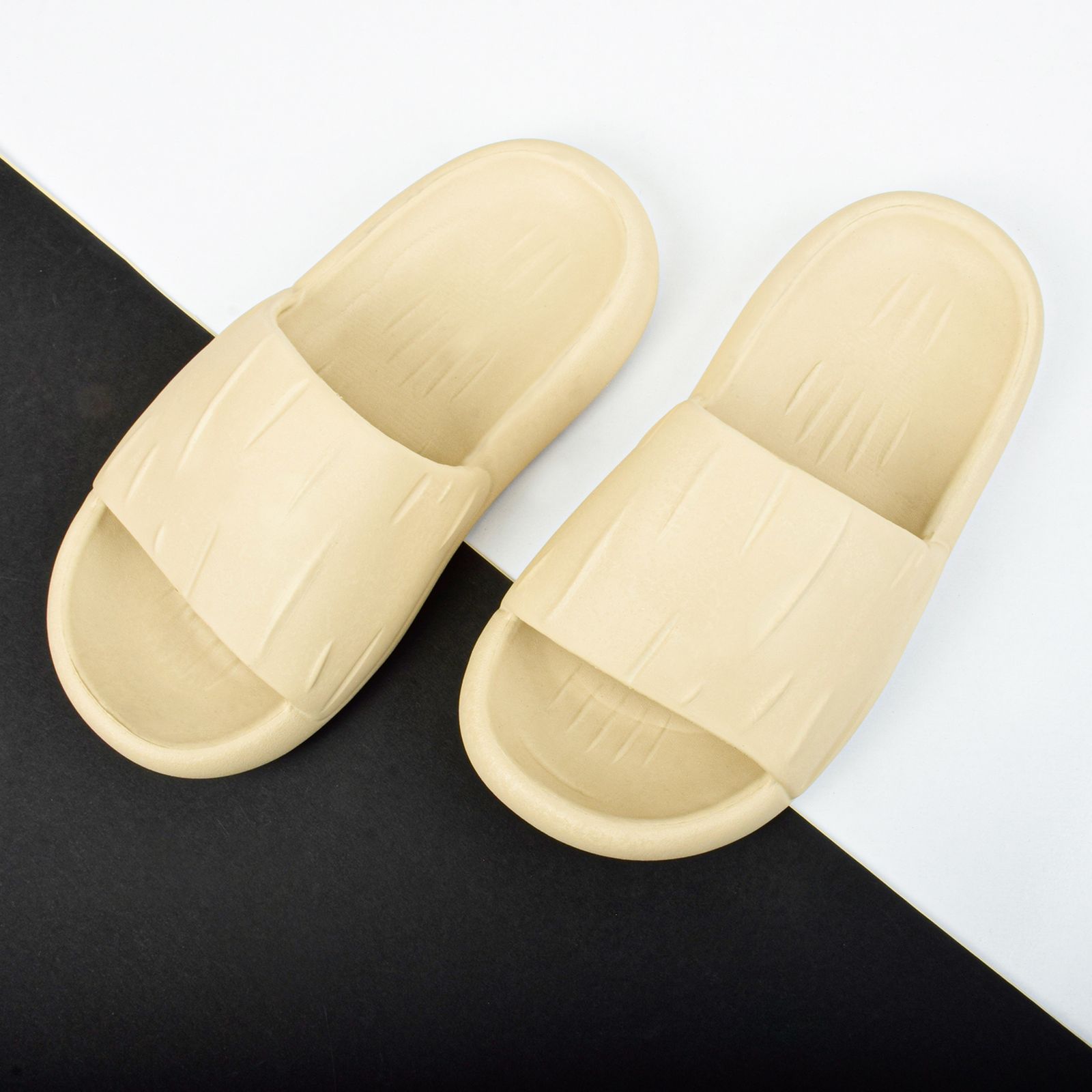 دمپایی زنانه شهپر مدل پریا نرمینه PK.4070 -  - 35