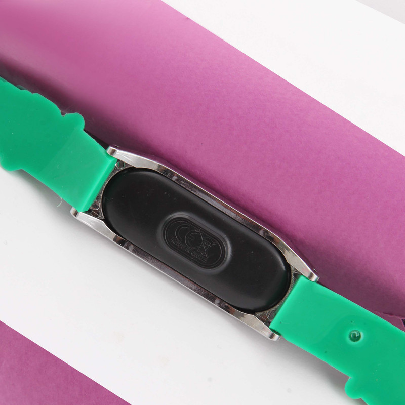 ساعت مچی دیجیتال پسرانه مدل سوپرمن کد WHK_034