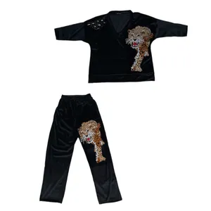 ست سویشرت و شلوار زنانه مدل مخمل 