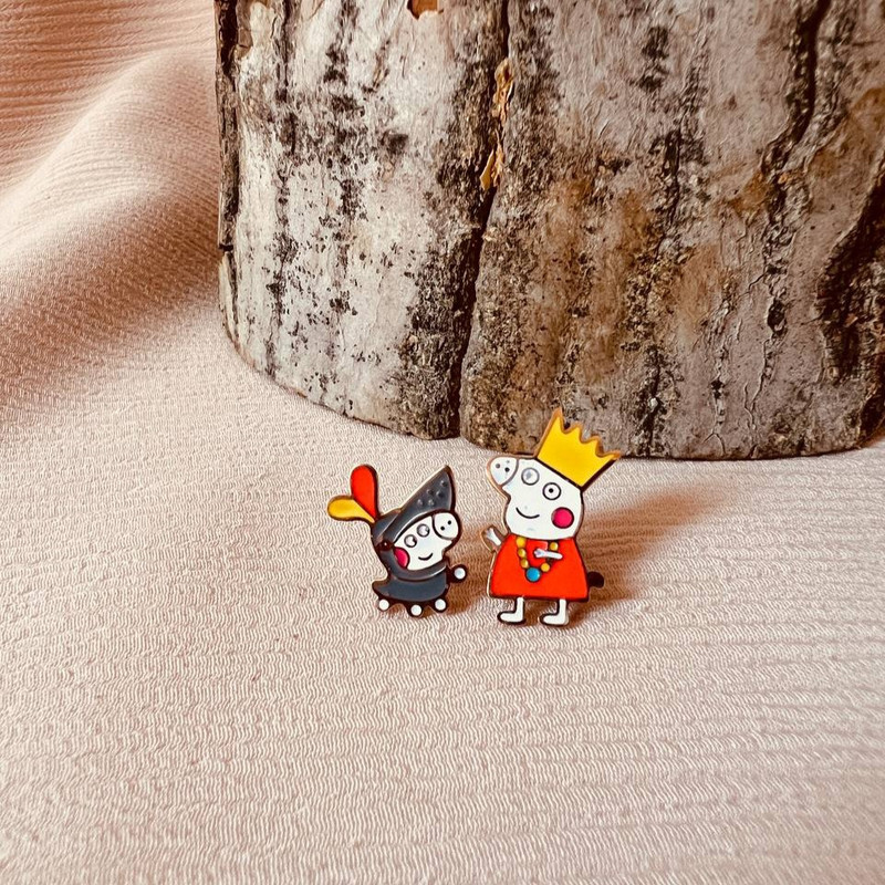 گوشواره دخترانه مدل خوک کوچولو شاح و سرباز