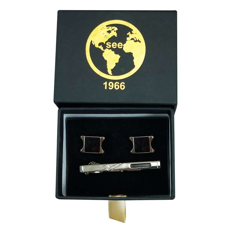 ست دکمه سردست و گیره کراوات مردانه سیی مدل کلاسیک کد 1008.20 ست دکمه سردست و گیره کراوات مردانه سیی مدل کلاسیک کد 1008.20