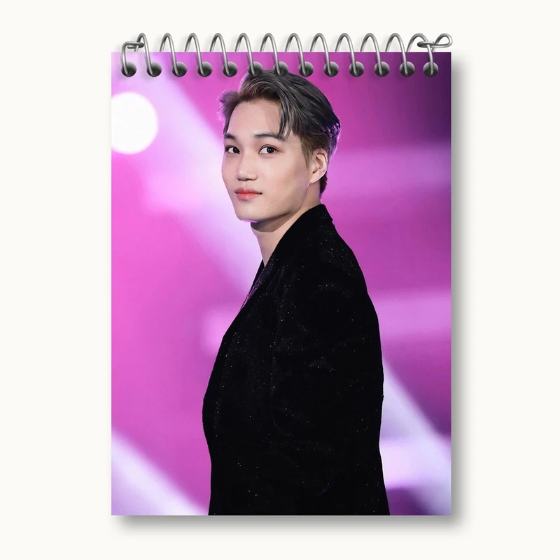 دفتر یادداشت 50 برگ خندالو مدل کای گروه اکسو EXO کد 13391