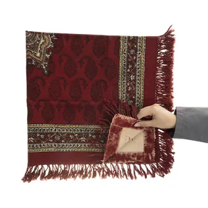 سفره قلمکار اثر عطریان طرح 19 سایز 80 × 80 سانتی متر