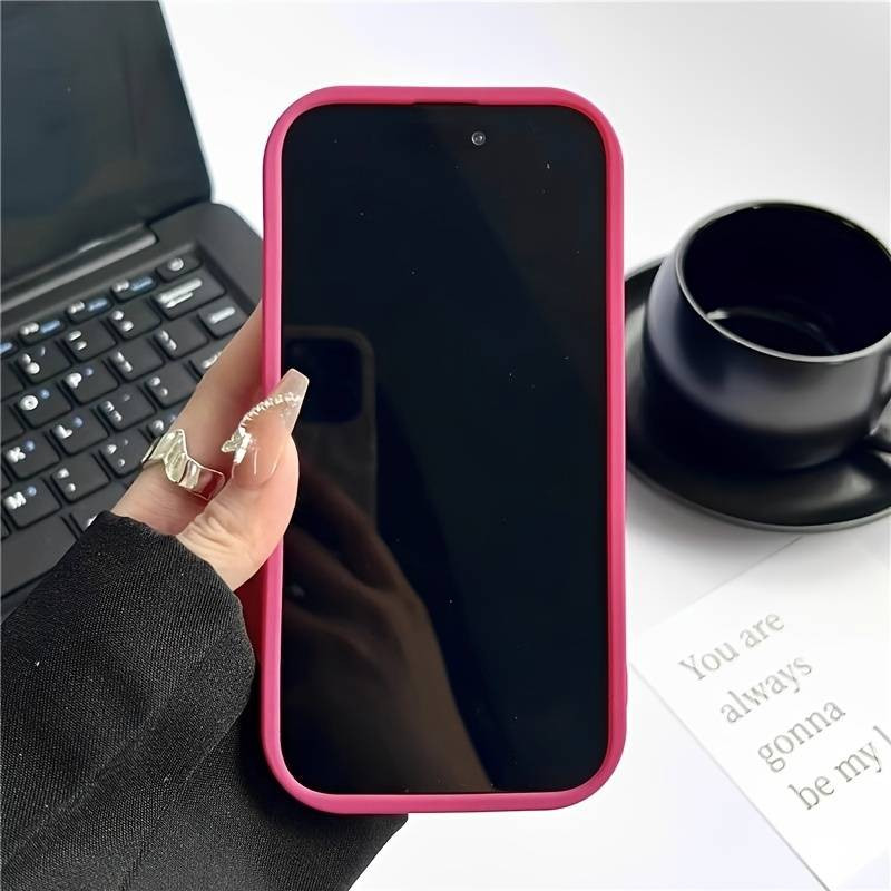 کاور موکولو مدل Silicone Puffer Strap مناسب برای گوشی موبایل اپل iPhone 13 به همراه بندآویز