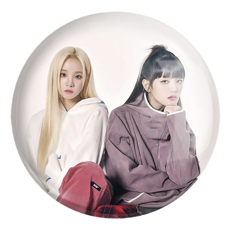 پیکسل خندالو طرح مینی و یوکی جی آیدل GIdle کد 19588 مدل بزرگ