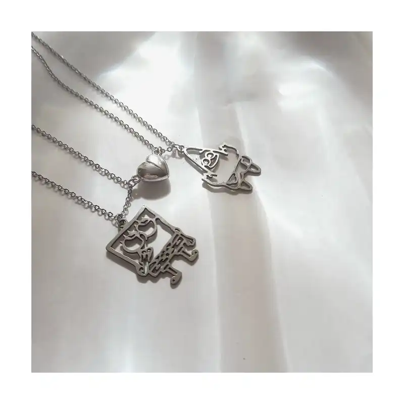 گردنبند مدل پاتریک و باب اسفنجی قلب مگنتی بسته 2 عددی