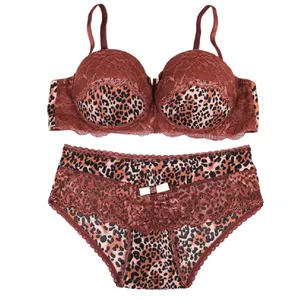 ست شورت و سوتین زنانه میوره مدل پلنگی