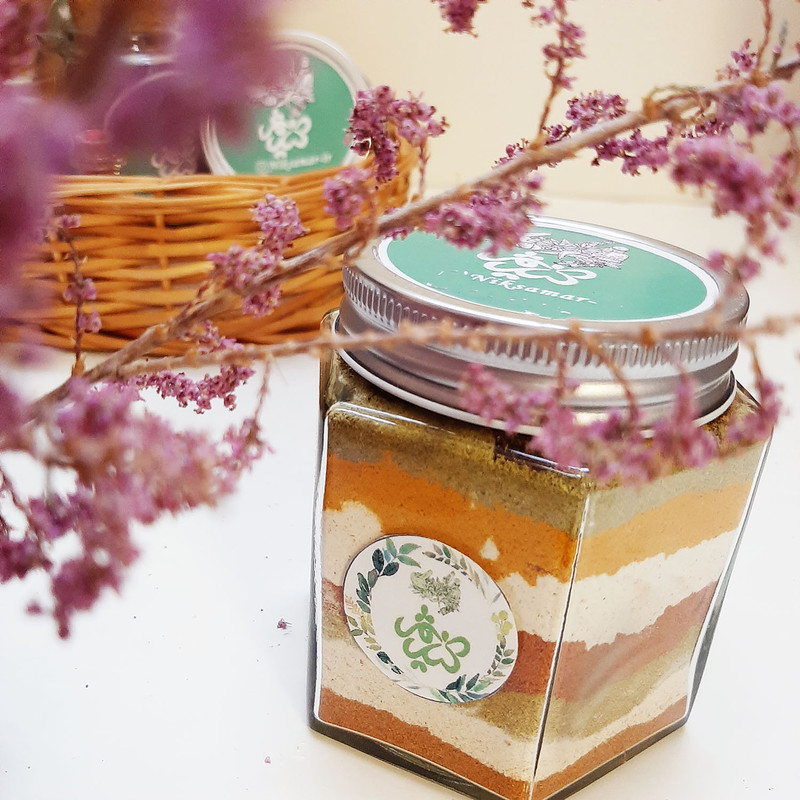 ادویه مخصوص مرغ ماهی گوشت نیک ثمر - 100 گرم