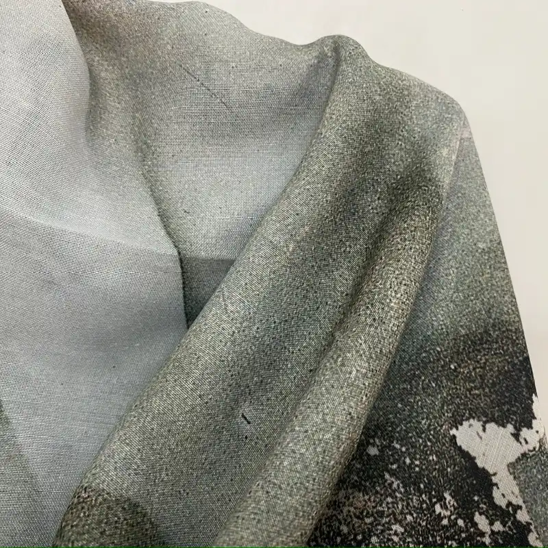 روسری زنانه مدل نخ اسپان منگوله دار کد A007